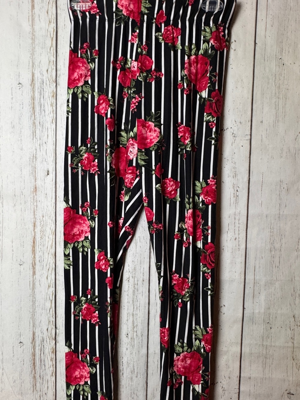 Justify Striped  Red Floral Print Buttersoft Leggings Sz L